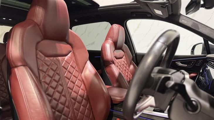 Audi SQ7 Audi SQ7 4.0 TFSI V8 Vorsprung SUV 5dr Petrol Tiptronic quattro Euro 6 (s/s) (507 ps) — миниатюра 3