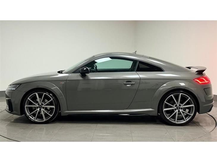 Audi TT Mk3 [15-Current] Audi TT Coupe 2.0 TFSI 40 Black Edition Coupe 3dr Petrol S Tronic Euro 6 (s/s) (197 ps) — миниатюра 4