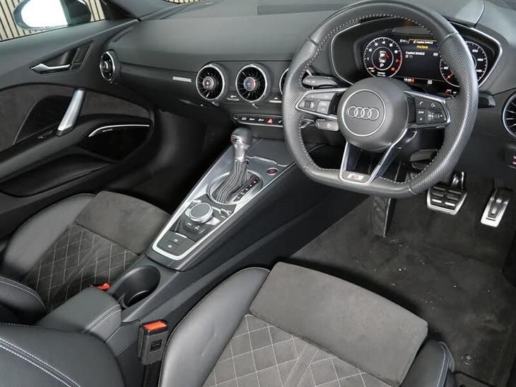 Audi TT Mk3 [15-Current] Audi TT Coupe 2.0 TFSI 40 S line Coupe 3dr Petrol S Tronic Euro 6 (s/s) (197 ps) — миниатюра 3
