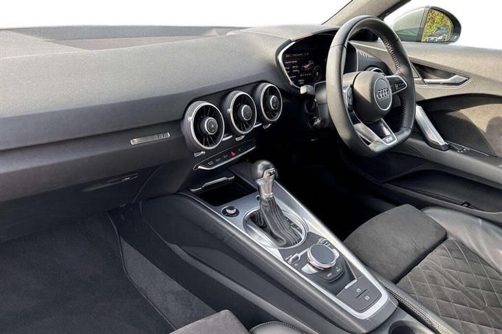 Audi TT Mk3 [15-Current] Audi TT Coupe S Line — миниатюра 2