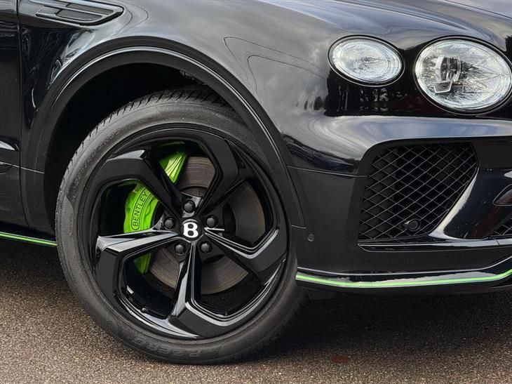 Bentley Bentayga Bentley Bentayga 4.0 V8 S SUV 5dr Petrol Auto 4WD Euro 6 (s/s) (550 ps) — миниатюра 3