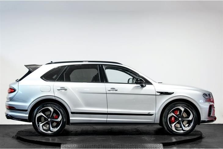 Bentley Bentayga BENTLEY BENTAYGA V8S - MULLINER - CITY - TOURING - REAR ENTERTAINMENT — миниатюра 3