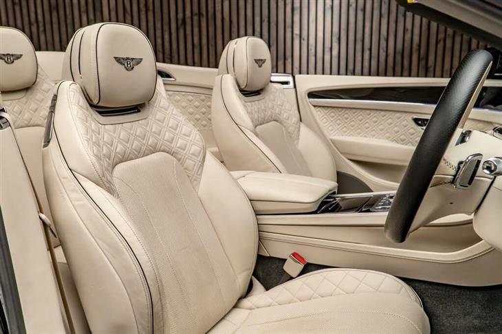 Bentley Continental GTC Bentley Continental 4.0 V8 GTC Auto 4WD Euro 6 (s/s) 2dr — миниатюра 2