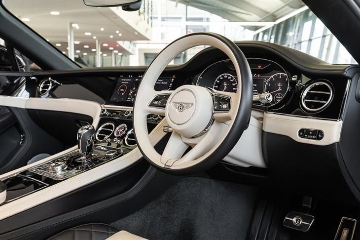 Bentley Continental GTC 4.0 V8 GTC Convertible 2dr Petrol Auto 4WD Euro 6 (s/s) (550 ps) — миниатюра 4