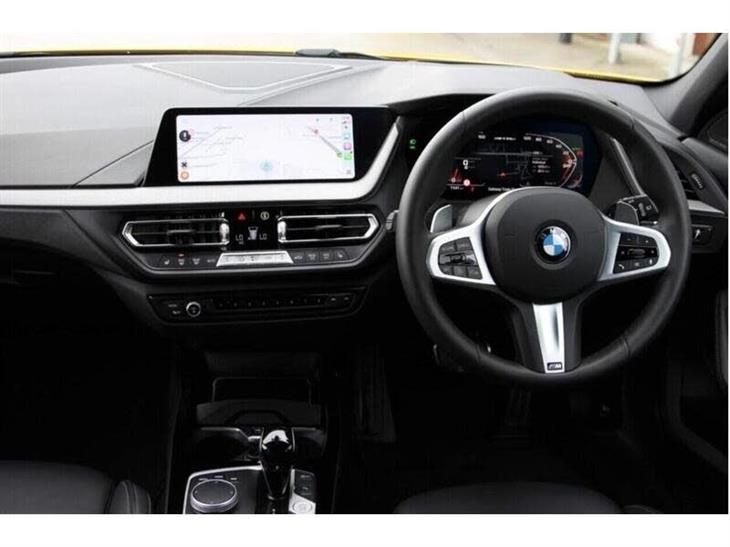 BMW M135i BMW 1 Series 1 SERIES 2.0 M135i Hatchback 5dr Petrol Auto xDrive Euro 6 (s/s) (306 ps) 1ST SERV COMPLETED JAN — миниатюра 3