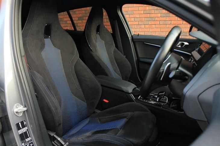 BMW M135i BMW 1 Series 2.0 M135i Auto xDrive Euro 6 (s/s) 5dr — миниатюра 4