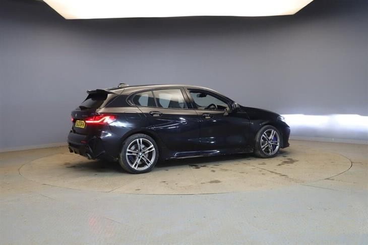 BMW M135i BMW 1 Series 2.0 M135i Hatchback 5dr Petrol Auto xDrive Euro 6 (s/s) (306 ps) — миниатюра 4