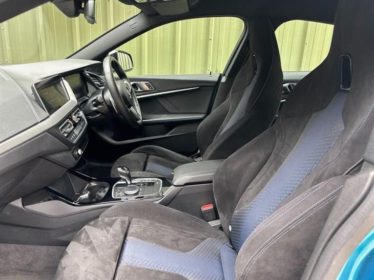 BMW M235i BMW 2 Series 2.0 M235i Saloon 4dr Petrol Auto xDrive Euro 6 (s/s) (306 ps) — миниатюра 2