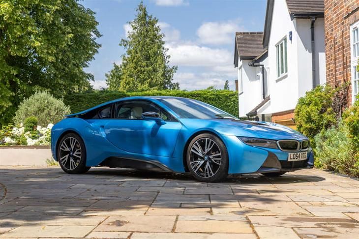 BMW i8