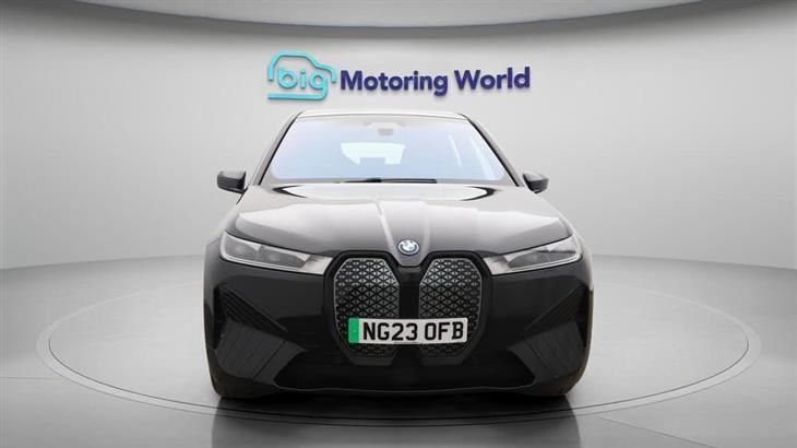 BMW iX BMW iX 40 76.6kWh M Sport SUV 5dr Electric Auto xDrive (11kW Charger) (326 ps) — миниатюра 3