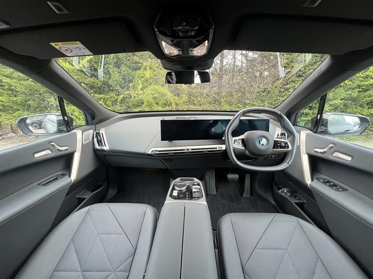 BMW iX M60 111.5kWh SUV 5dr Electric Auto xDrive (619 ps) — миниатюра 2