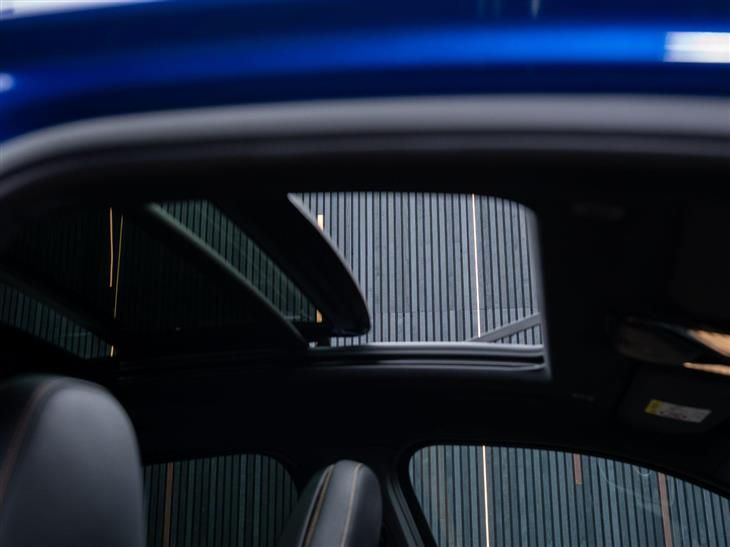 BMW X4M BMW X4 M 3.0i Competition Auto xDrive Euro 6 (s/s) 5dr — миниатюра 4