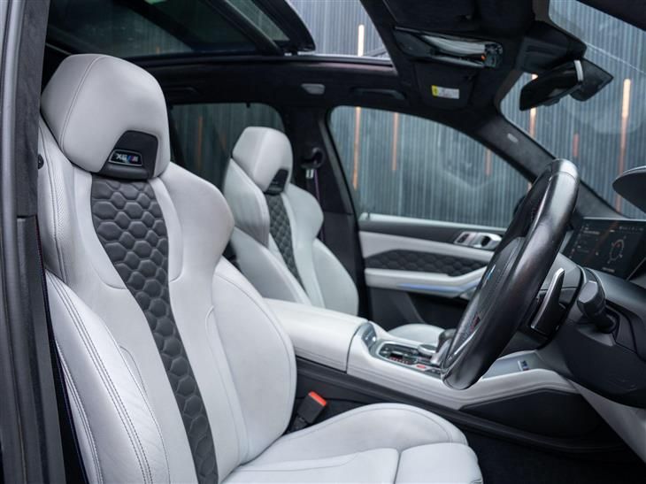 BMW X5M BMW X5 M 4.4i V8 Competition Auto xDrive Euro 6 (s/s) 5dr — миниатюра 2