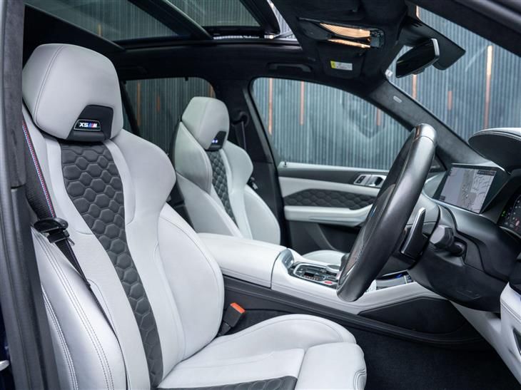 BMW X5M BMW X5 M 4.4i V8 Competition Auto xDrive Euro 6 (s/s) 5dr — миниатюра 2