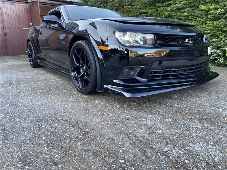 Ringbrothers 1010hp carbon Camaro has us at hello - PistonHeads UK