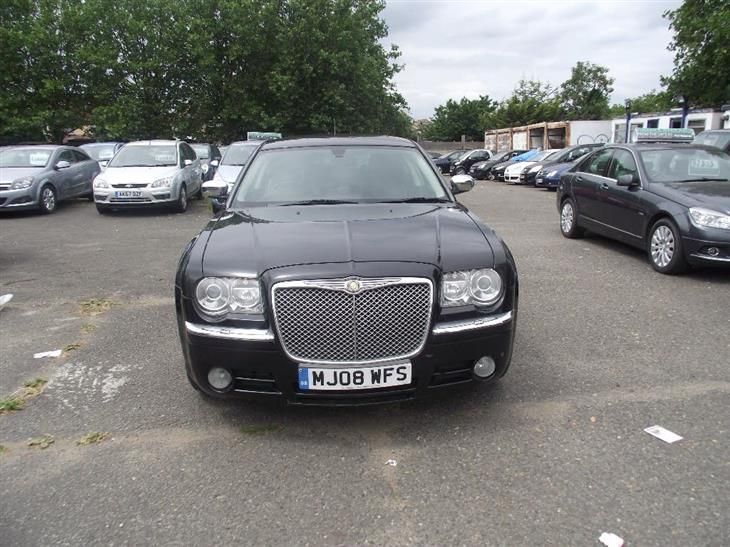 Chrysler 300C cars for sale PistonHeads UK