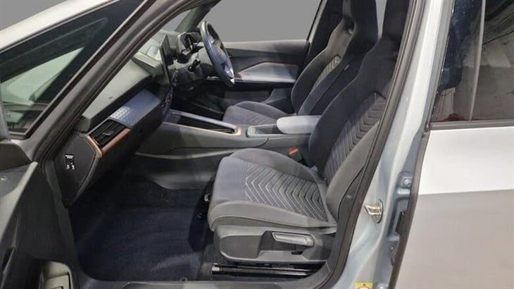 Cupra Born Cupra Born 58kWh V2 Hatchback 5dr Electric Auto (204 ps) — миниатюра 2