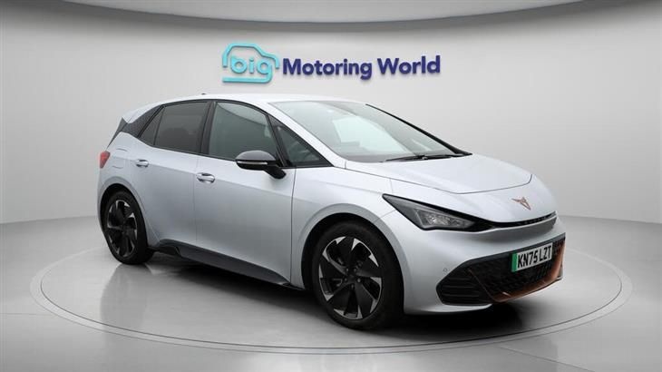 Cupra Born Cupra Born e-Boost 59kWh V2 Hatchback 5dr Electric Auto (230 ps) — миниатюра 2