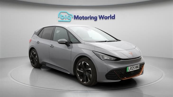 Cupra Born Cupra Born e-Boost 59kWh V2 Hatchback 5dr Electric Auto (230 ps) — миниатюра 2