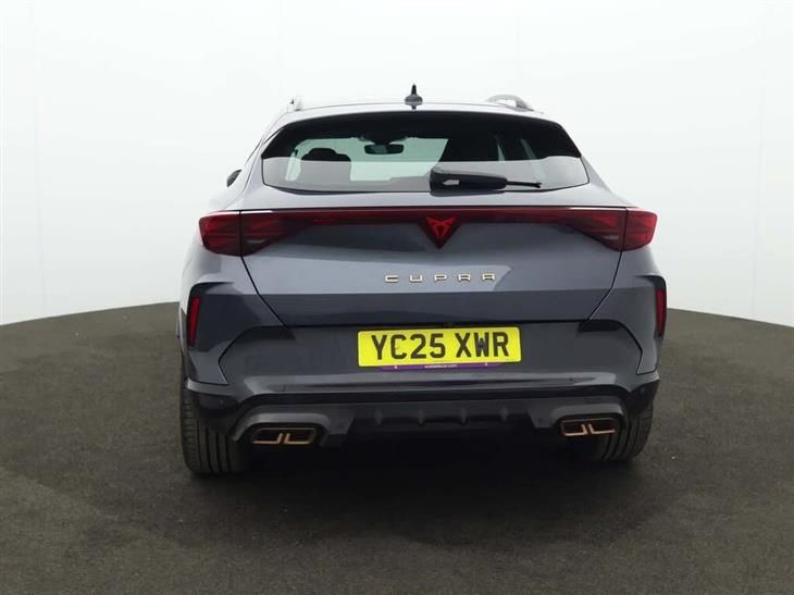 Cupra Formentor Cupra Formentor Cupra Formentor 1.5 eHybrid 204 V2 5dr DSG 2WD — миниатюра 4