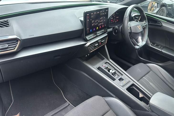 Cupra Leon Cupra Leon NF 1.4 Ehybrid 12.8kwh Vz2 Estate 5dr Petrol Plug In Hybrid Dsg Euro 6 (s/s) (245 Ps) — миниатюра 3