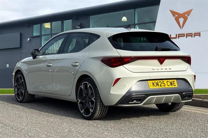Cupra Leon Cupra Leon NF 1.5 eTSI V2 DSG Euro 6 (s/s) 5dr — миниатюра 2