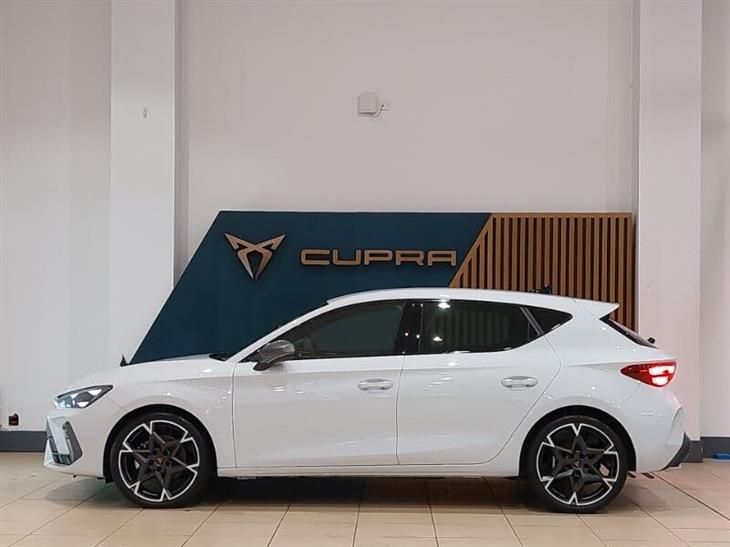 Cupra Leon Cupra Leon NF 1.5 TSI 150 V2 5dr — миниатюра 4
