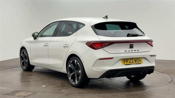 Cupra Leon Cupra Leon NF 2.0 TSI VZ1 Hatchback 5dr Petrol DSG Euro 6 (s/s) (245 ps) Rear View Camera, Front / Rear Parking Sensors, Full Li — миниатюра 3