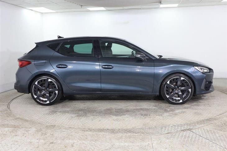Cupra Leon Cupra Leon NF 2.0 TSI VZ3 Hatchback 5dr Petrol DSG Euro 6 (s/s) (300 ps) — миниатюра 2