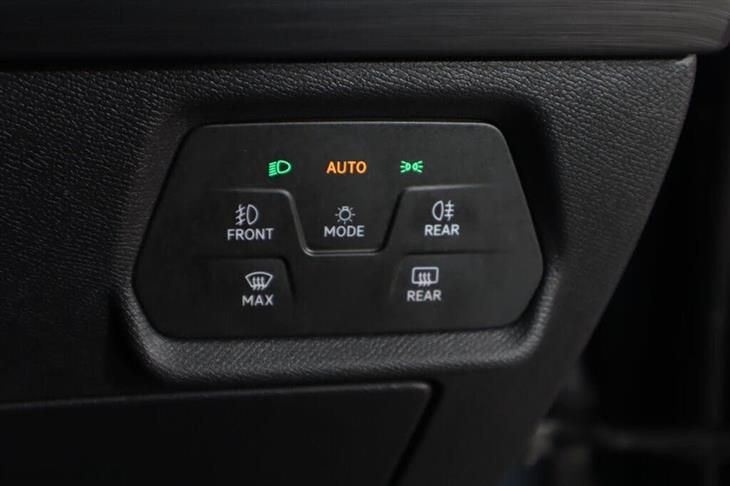 Cupra Leon Cupra Leon NF 2.0 TSI VZ3 Hatchback 5dr Petrol DSG Euro 6 (s/s) (300 ps) — миниатюра 3