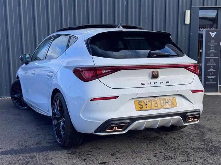 Cupra Leon Cupra Leon NF VZ2 Design Edition 1.4 e-HYBRID 245PS AFV DSG — миниатюра 3