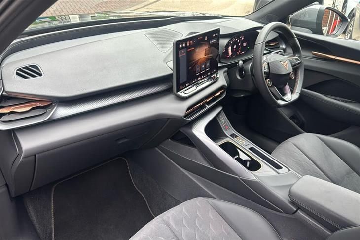 Cupra Terramar Cupra Terramar 1.5 Etsi V2 Suv 5dr Petrol Hybrid Dsg Euro 6 (s/s) (150 Ps) — миниатюра 3