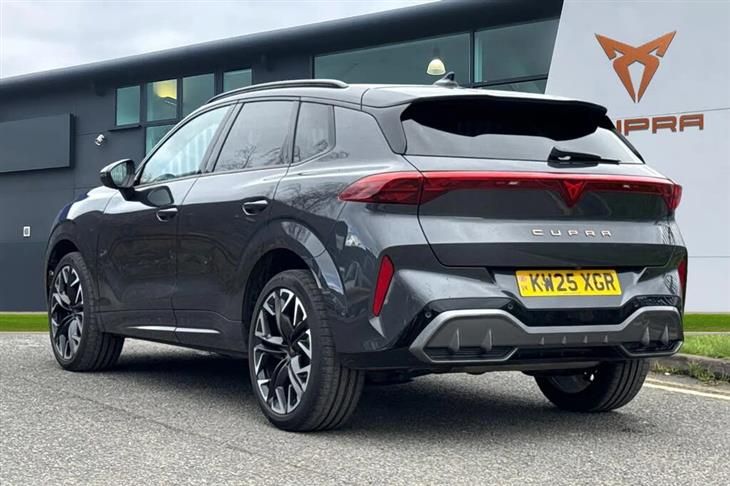 Cupra Terramar Cupra Terramar 2.0 TSI VZ2 DSG 4Drive Euro 6 (s/s) 5dr — миниатюра 2