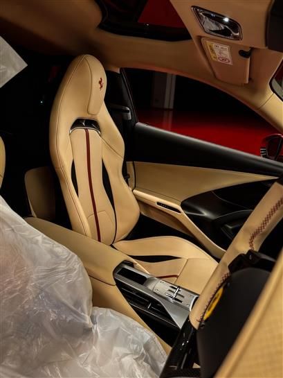 Ferrari 12Cilindri Ferrari 12Cilindri 6.5 V12 F1 DCT Euro 6 (s/s) 2dr — миниатюра 3