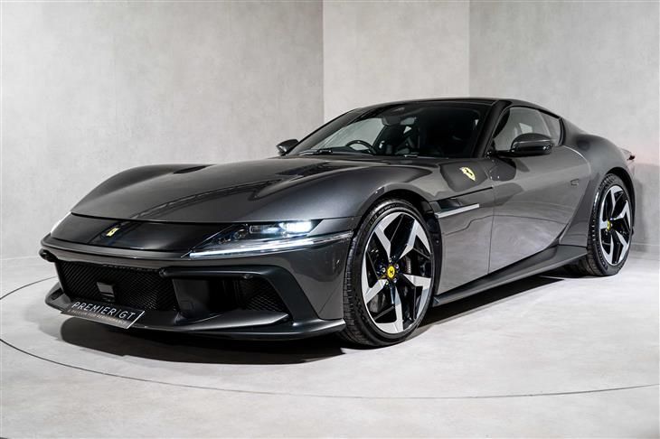 Ferrari 12Cilindri FERRARI 12CILINDRI COUPE. HISTORIC PAINTWORK. PASSENGER DISPLAY. LIFT. PANO ROOF. CARBON INT. — миниатюра 3