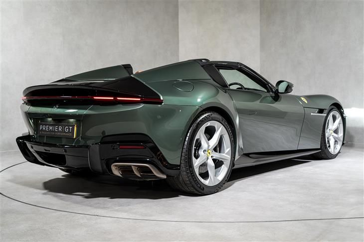 Ferrari 12Cilindri FERRARI 12 CILINDRI SPIDER. DELIVERY MILEAGE. NERO DS EXTERIOR PACK. CARBON WHEEL & LEDs. LIFT — миниатюра 4