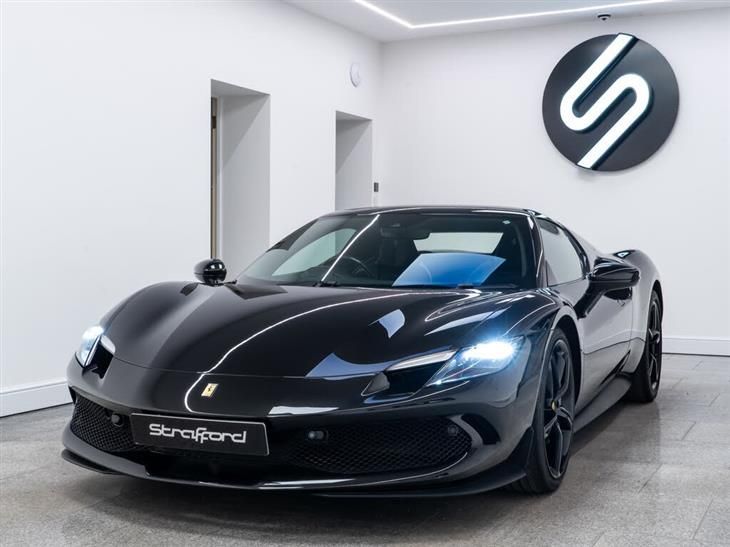 Ferrari 296 GTB Ferrari 296 3.0T V6 7.45kWh Coupe 2dr Petrol Plug-in Hybrid F1 DCT Euro 6 (s/s) (830 ps — миниатюра 1