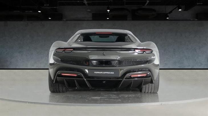 Ferrari 296 GTB Ferrari 296 GTB — миниатюра 3