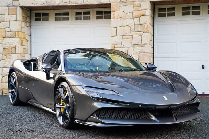 Ferrari SF90 Ferrari SF90 4.0T V8 7.9kWh Convertible 2dr Petrol Plug-in Hybrid F1 DCT 4WD Euro 6 (s/s) (986 ps) — миниатюра 1