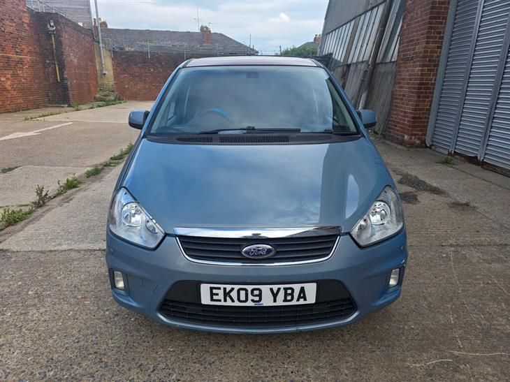 Ford C-MAX TITANIUM TDCI 5-Door - Image 2