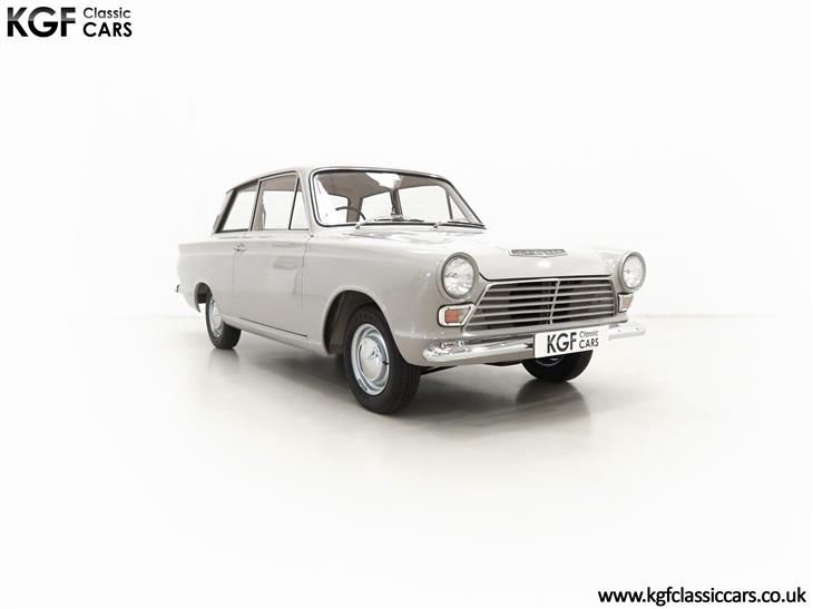 Ford Cortina