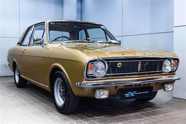 Ford Cortina