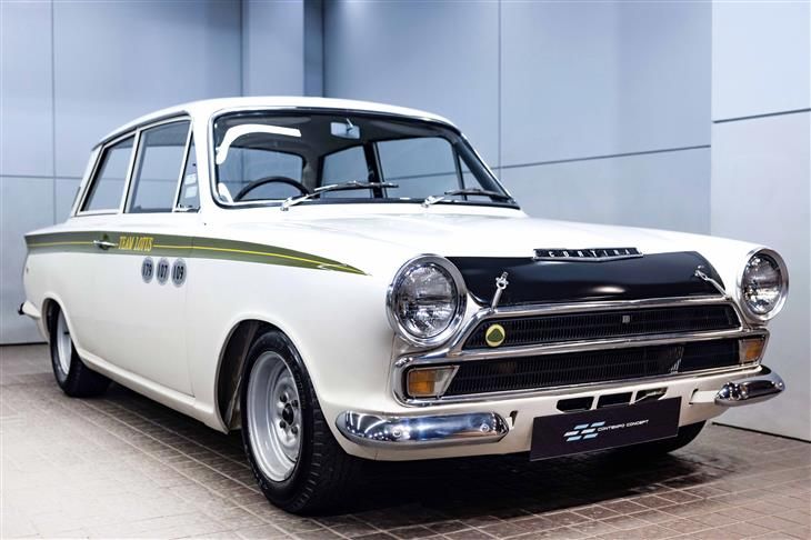 Ford Cortina