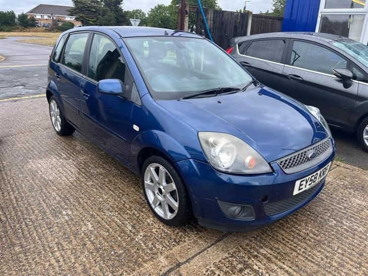 Cheap Ford Fiesta 1.4 Zetec Blue Edition 5dr for sale in Hornchurch, Greater London