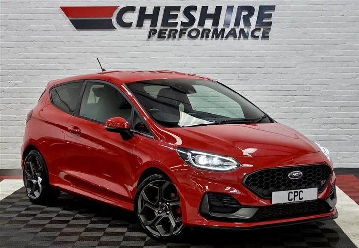 Ford Fiesta ST Ford Fiesta 1.5 Fiesta ST-3 3 door 1.5L EcoBoost 200PS FWD 6-Speed Manual Performance Pack+Carplay+Reverse Cam — миниатюра 3