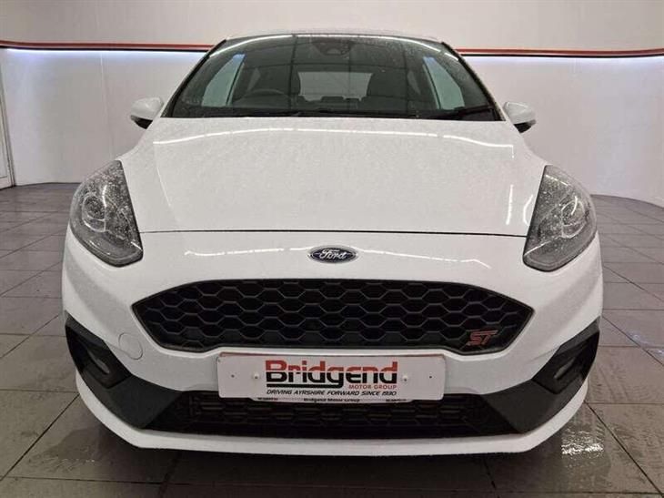 Ford Fiesta ST Ford Fiesta 1.5T EcoBoost ST-2 Hatchback 3dr — миниатюра 2