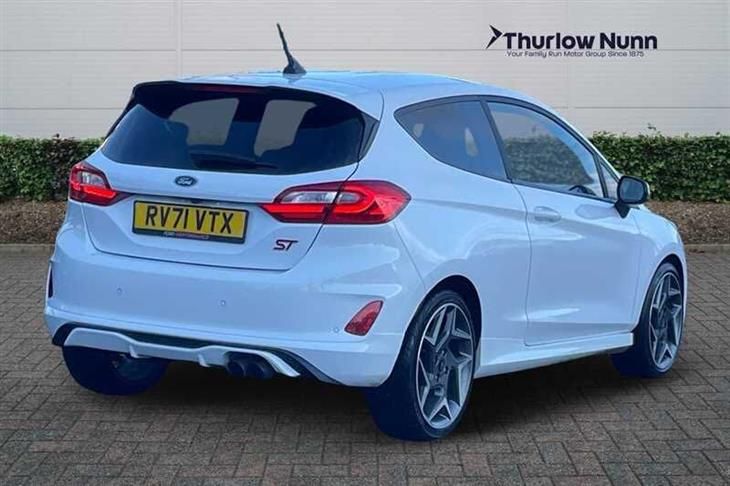 Ford Fiesta ST Ford Fiesta 1.5T EcoBoost ST-3 Hatchback 3dr Petrol Manual Euro 6 (s/s) (200 ps) — миниатюра 3