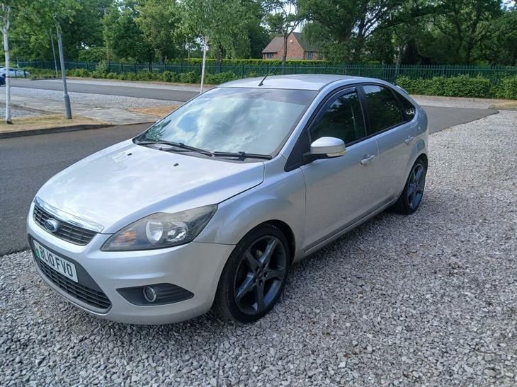 Ford Focus 1.6 TDCi DPF Titanium 5dr - Image 4