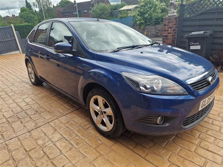 Cheap Ford Focus 1.6 Zetec 5dr for sale in Market Drayton, Shropshire