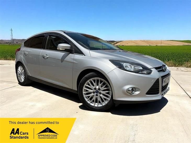 Cheap Ford Focus 1.6 Zetec Euro 5 5dr for sale in Southall, Greater London